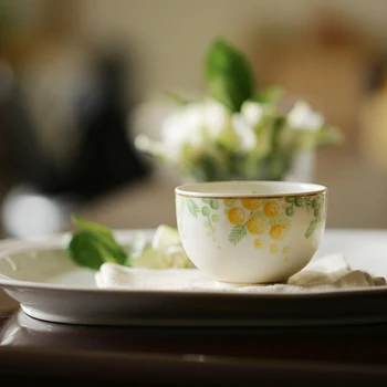 Arbatos puodelis pagamintas Japonijoje aukso krašto gėlių drugelis spausdinti aukštos kokybės ekologišką keramikos puodelius ir taures ant įstiklintas 175ml 1 vnt