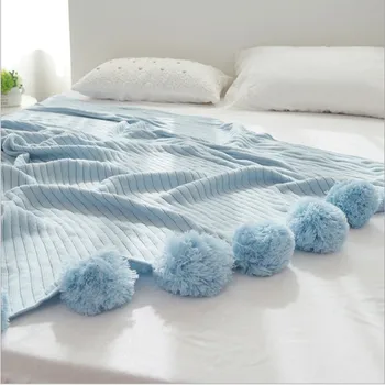 Aukštos kokybės medvilnės mesti juostele mezgimo antklodė su kamuoliu balta, pilka, rožinė, žalia antklodė už sofos