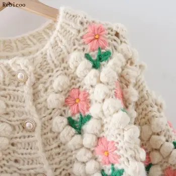 Kilimo Ir Tūpimo Tako 2020 M. Aukštos Kokybės Woemn Žiemą Siuvinėti Gėlių Cardigan Megztinis Outwear Mezgimo Outwear Drabužius Kalėdų Prabanga Saldus