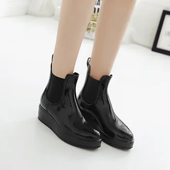 Naujas arrivel kokybės Non-slip lady lietaus batai mados pvc gumos aukšto kulno, kulkšnies moterų batai storio apačioje ponios trumpas rainboots