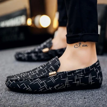 Vyrai, butai, batai 2020 m. rudenį vyrų drobė batai slip-on black žirniai vyrų laisvalaikio bateliai chaussures pour hommes