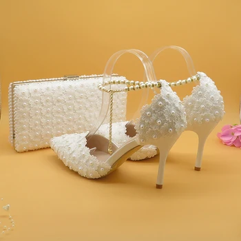 Baltos spalvos Nėrinių Gėlių vestuvių batai su atitikimo krepšiai aukštakulniai Smailianosiai Kojų Čiurnos Dirželis Ponios Šalies batų ir maišelį nustatyti Pearl Batų