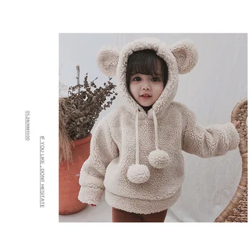 2019 m. Pavasarį Naujas Baby Girl Drabužiai Vaikams, Puloveriai Megztiniai Vaikų Gobtuvu Ėriukų Kailis Vaikų Mergaičių Mielas Aksomo Outwear Mergaičių Paltai