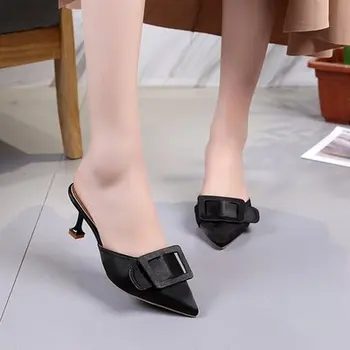 Sandalai moteriška vasaros drabužių mados 2020 naujas saldus vėjo lankas Baotou plonas su puse šlepetės