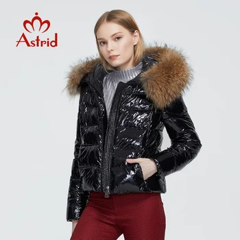 Astrid 2020 Nauji Žieminiai moteriški paltai moterims šiltas storas parko mados juoda trumpa Striukė su meškėnas kailio gaubtas moterų drabužių 7267