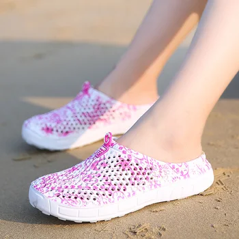 Vasarinės šlepetės moterims atsitiktinis Batų Kvėpuojantis paplūdimio sandalai valentino paslysti ant flip flops batų namų batai moterims Zapatos feminino