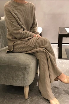 2020 m. Žiemos moterų megztinis dviejų dalių komplektas minkšto audinio laisvi pollover pločio kojų kelnės rinkiniai OLIS stiliaus moteriška rudens kostiumas