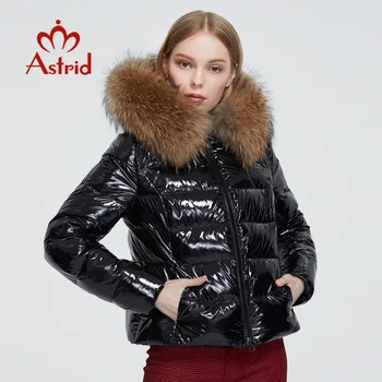 Astrid 2020 Nauji Žieminiai moteriški paltai moterims šiltas storas parko mados juoda trumpa Striukė su meškėnas kailio gaubtas moterų drabužių 7267