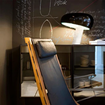 Modernus minimalistinis grybų konstrukcijos metalo dekoratyvinis stalo lempa Šiaurės miegamasis balto marmuro bazės, skaidraus stiklo E27 LED apšvietimas